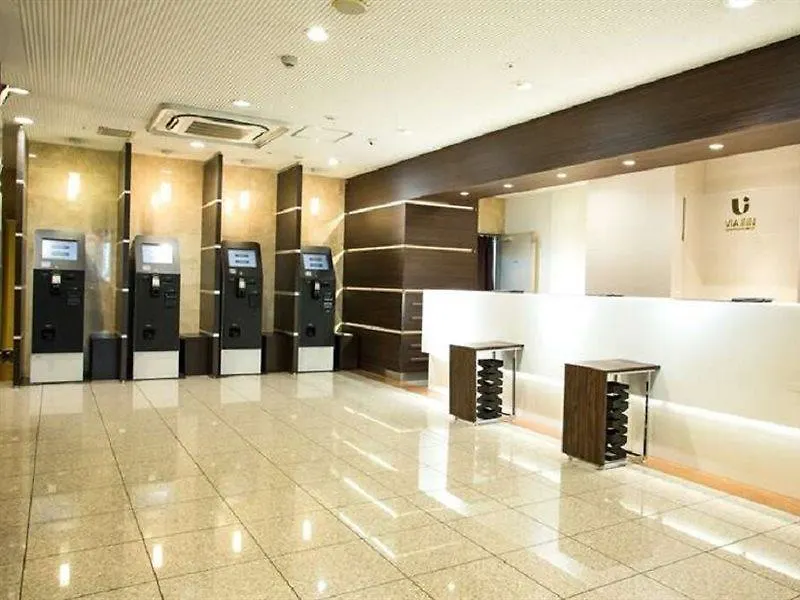 Via Inn Shin Osaka West 3*,